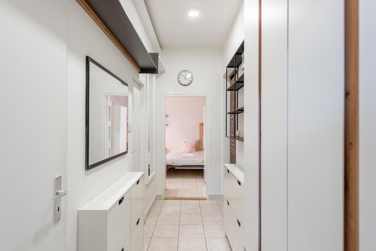 Lotus Apartment براغ المظهر الخارجي الصورة